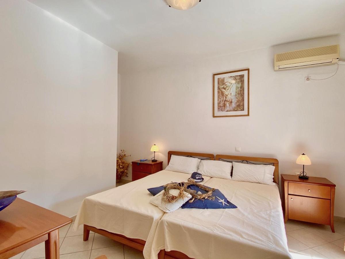 Seafront Villa Ourania Месонги Экстерьер фото