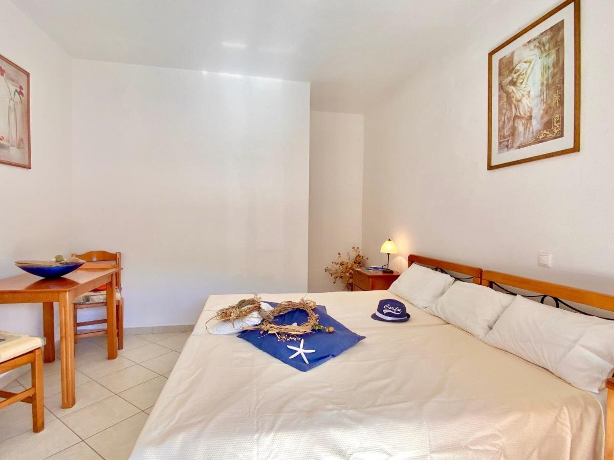 Seafront Villa Ourania Месонги Экстерьер фото