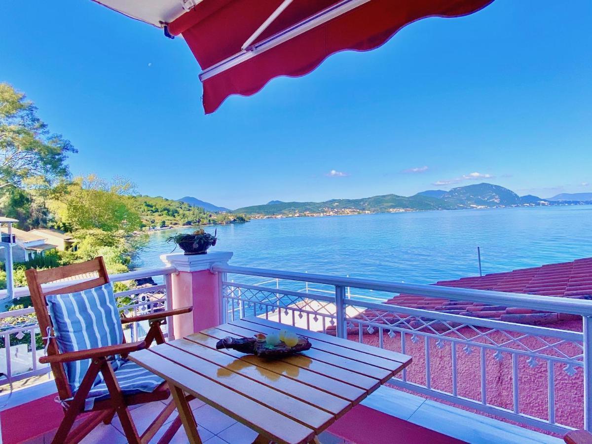 Seafront Villa Ourania Месонги Экстерьер фото