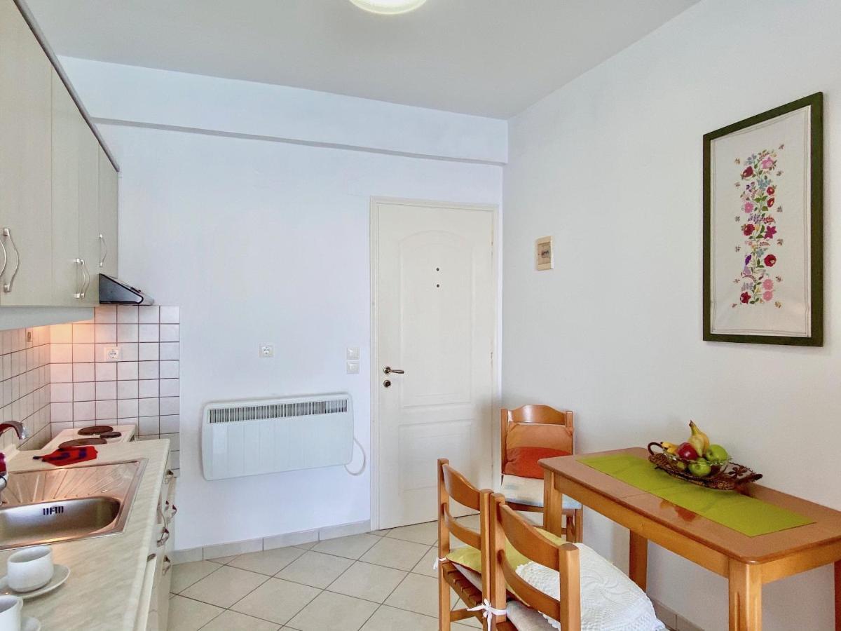Seafront Villa Ourania Месонги Экстерьер фото