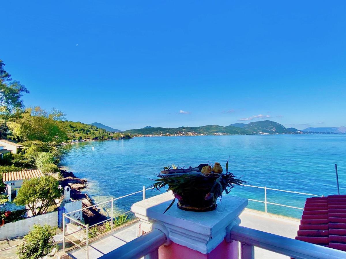 Seafront Villa Ourania Месонги Экстерьер фото